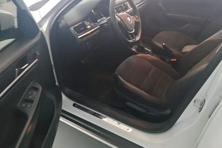 Used Volkswagen C-TREK 2018 230TSI DSG Luxury Version Driver Seat