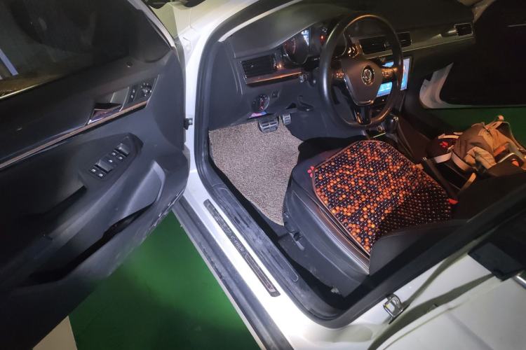 Used Volkswagen C-TREK 2018 230TSI DSG Comfort Model Driver Seat