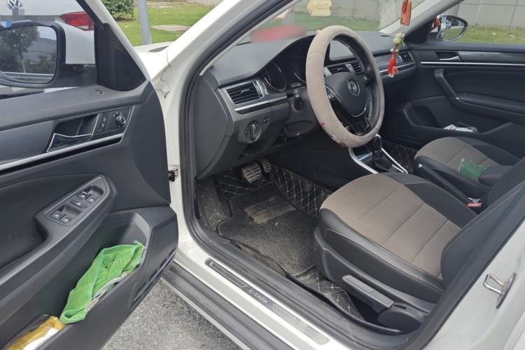 Used Volkswagen C-TREK 2018 230TSI DSG Comfort Model Driver Seat