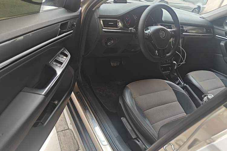 Used Volkswagen C-TREK 2018 230TSI DSG Comfort Model Driver Seat