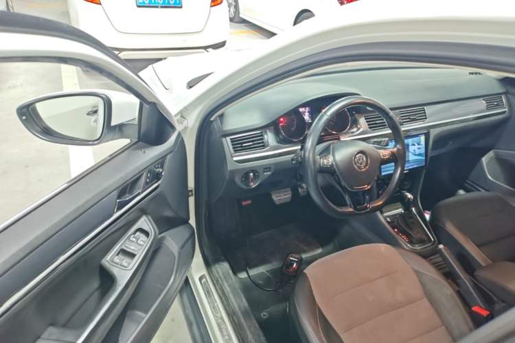 Used Volkswagen C-TREK 2018 230TSI DSG Comfort Model Driver Seat
