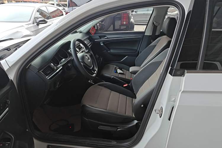 Used Volkswagen C-TREK 2018 230TSI DSG Comfort Model Driver Seat