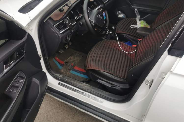 Used Volkswagen C-TREK 2018 1.5L Manual Comfort Model Driver Seat