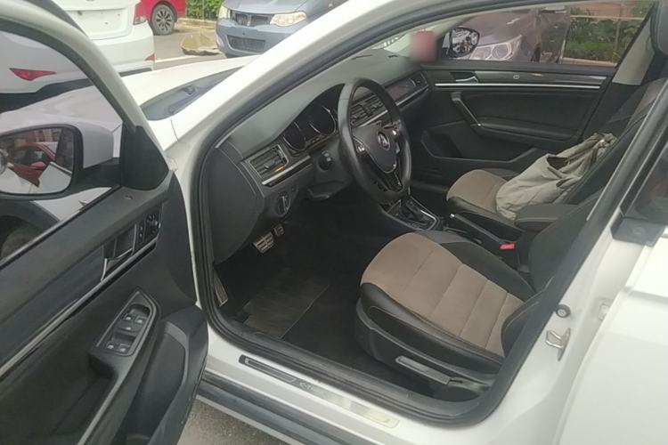 Used Volkswagen C-TREK 2018 1.5L Automatic Comfort Model Driver Seat