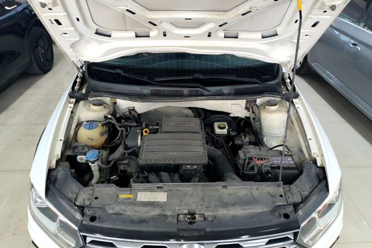 Used Volkswagen C-TREK 2018 1.5L Automatic Comfort Model Engine Bay