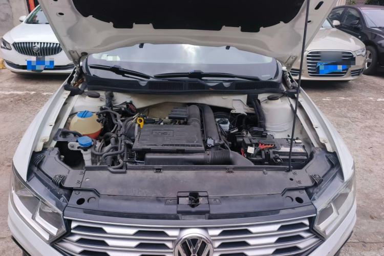 Used Volkswagen C-TREK 2018 230TSI DSG Comfort Model Engine Bay