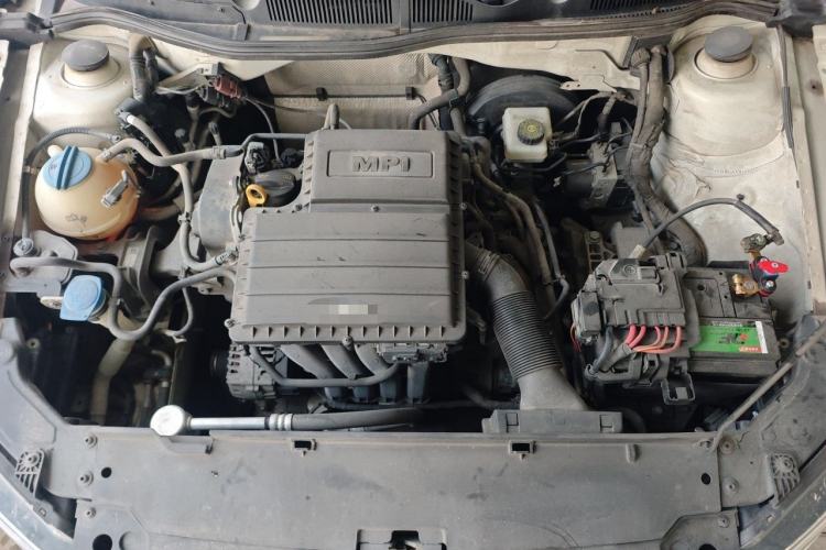 Used Volkswagen C-TREK 2018 1.5L Automatic Fashion Model Engine Bay