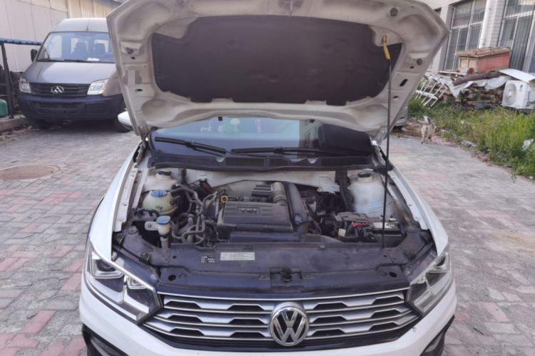 Used Volkswagen C-TREK 2018 230TSI DSG Comfort Model Engine Bay