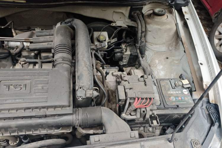 Used Volkswagen C-TREK 2018 230TSI DSG Comfort Model Engine Bay Left
