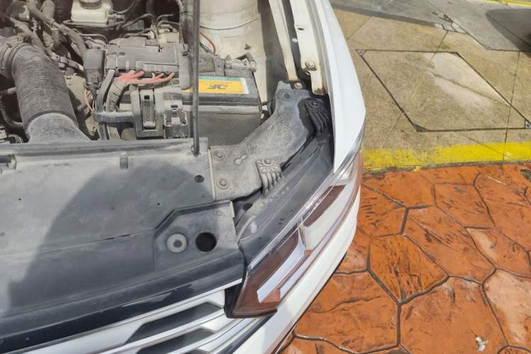 Used Volkswagen C-TREK 2018 1.5L Automatic Comfort Model Engine Bay Left