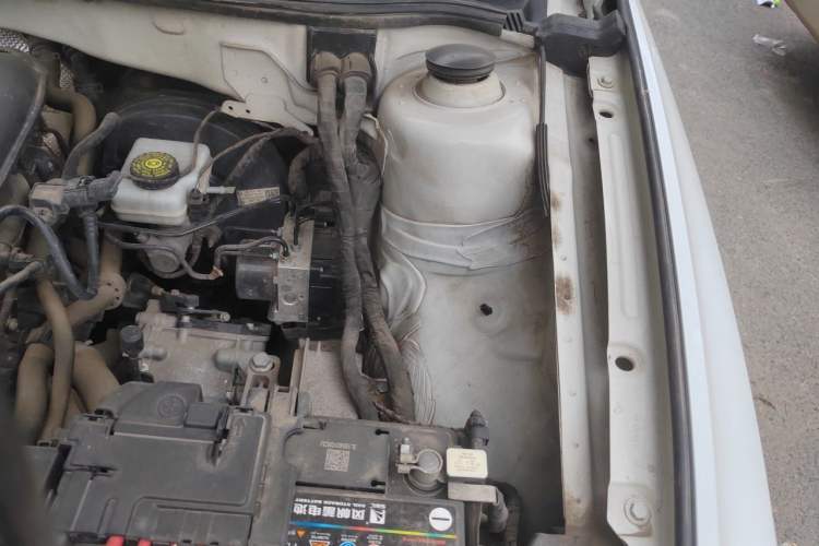 Used Volkswagen C-TREK 2018 230TSI DSG Comfort Model Engine Bay Left