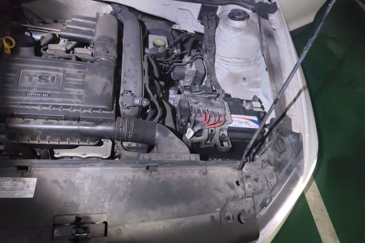 Used Volkswagen C-TREK 2018 230TSI DSG Comfort Model Engine Bay Left