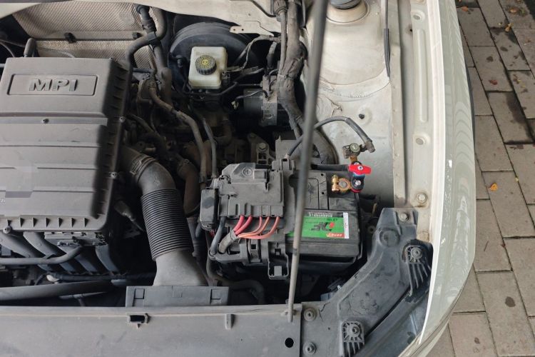 Used Volkswagen C-TREK 2018 1.5L Automatic Fashion Model Engine Bay Left