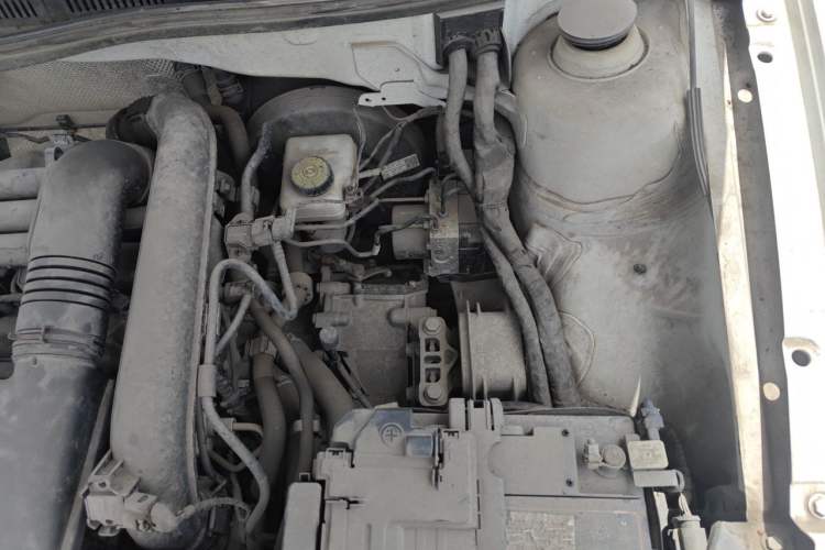 Used Volkswagen C-TREK 2018 230TSI DSG Comfort Model Engine Bay Left