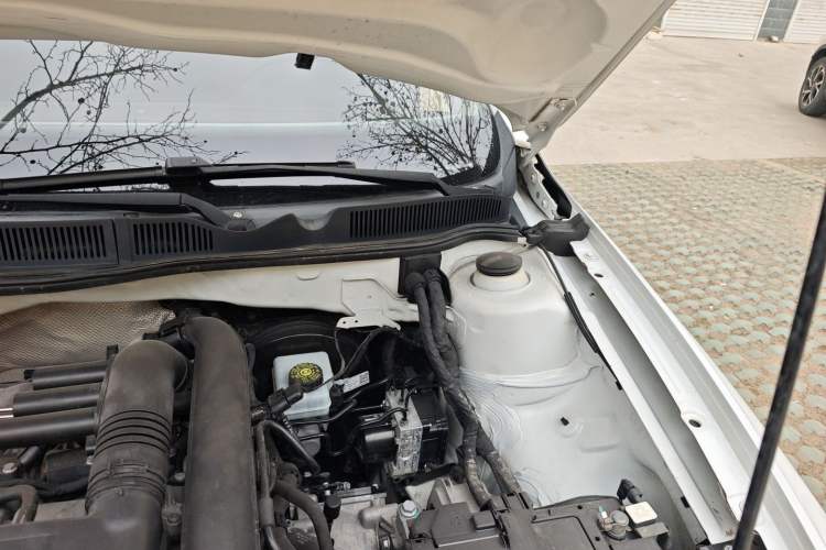 Used Volkswagen C-TREK 2018 230TSI DSG Comfort Model Engine Bay Left