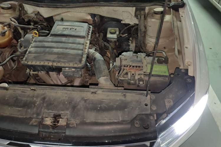 Used Volkswagen C-TREK 2018 1.5L Automatic Comfort Model Engine Bay Left
