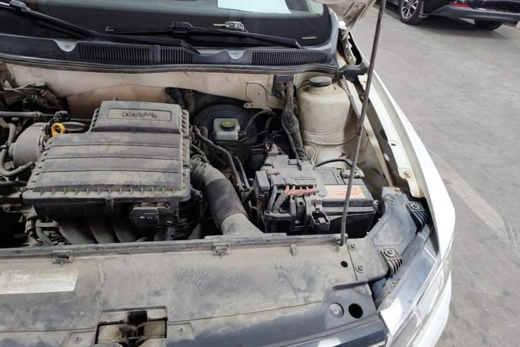 Used Volkswagen C-TREK 2018 1.5L Automatic Fashion Model Engine Bay Left