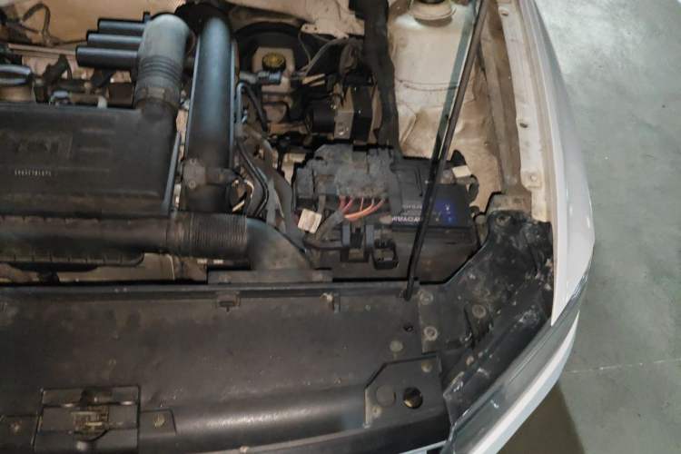 Used Volkswagen C-TREK 2018 230TSI DSG Comfort Model Engine Bay Left
