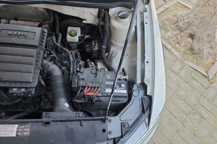 Used Volkswagen C-TREK 2018 1.5L Automatic Comfort Model Engine Bay Left