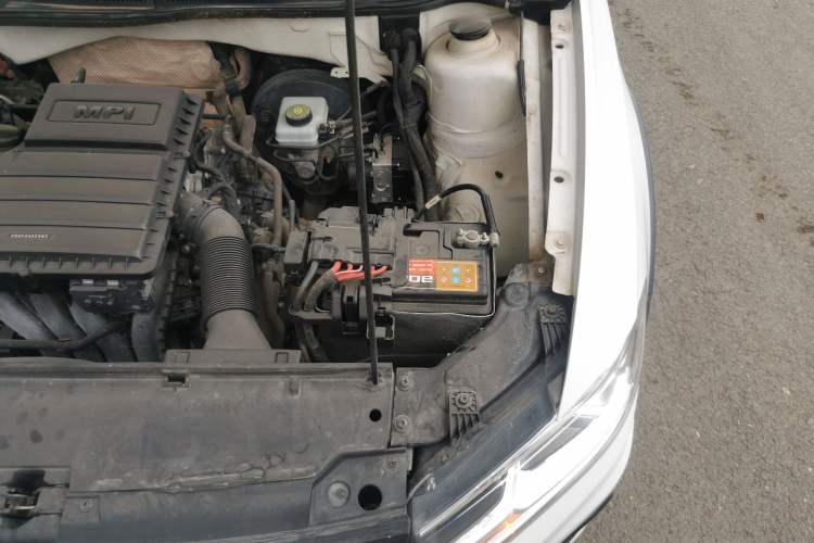 Used Volkswagen C-TREK 2018 1.5L Manual Comfort Model Engine Bay Left