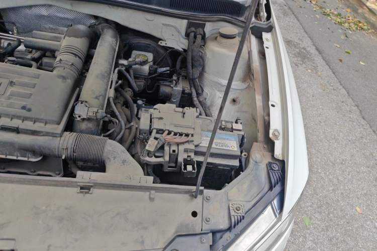 Used Volkswagen C-TREK 2018 230TSI DSG Comfort Model Engine Bay Left