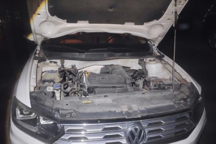 Used Volkswagen C-TREK 2018 230TSI Manual Comfort Version Engine Bay