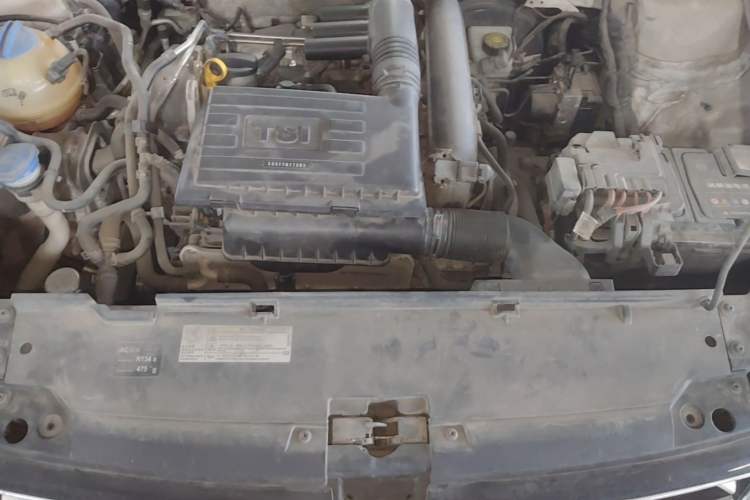 Used Volkswagen C-TREK 2018 230TSI DSG Comfort Model Engine Bay