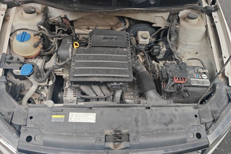 Used Volkswagen C-TREK 2018 1.5L Automatic Fashion Model Engine Bay