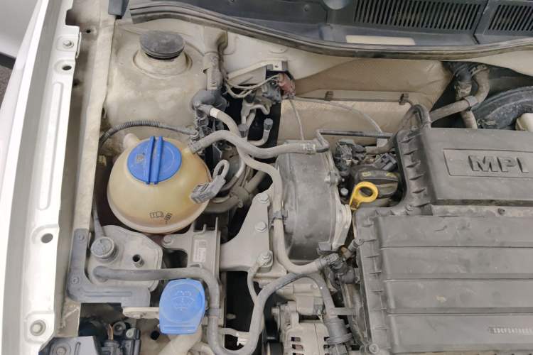 Used Volkswagen C-TREK 2018 1.5L Automatic Comfort Model Engine Bay Right