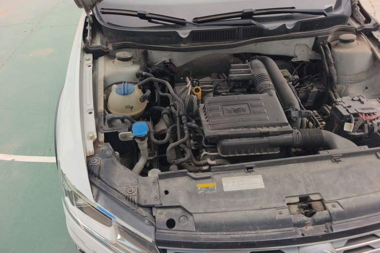 Used Volkswagen C-TREK 2018 230TSI DSG Comfort Model Engine Bay Right