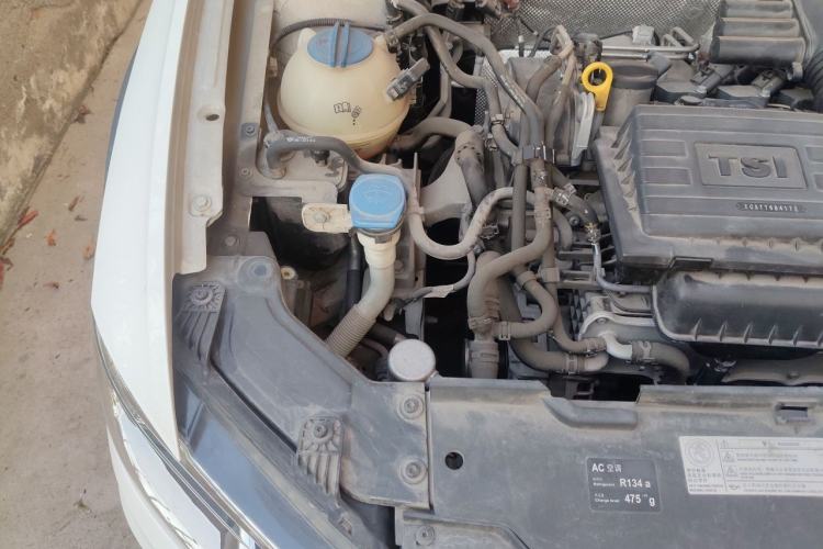 Used Volkswagen C-TREK 2018 230TSI DSG Comfort Model Engine Bay Right