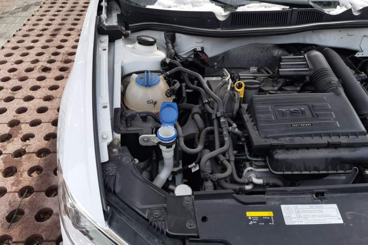 Used Volkswagen C-TREK 2018 230TSI DSG Comfort Model Engine Bay Right