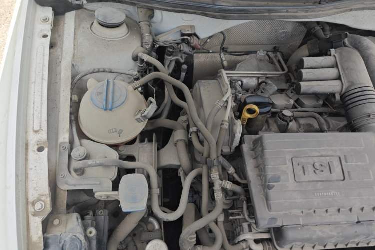Used Volkswagen C-TREK 2018 230TSI DSG Comfort Model Engine Bay Right