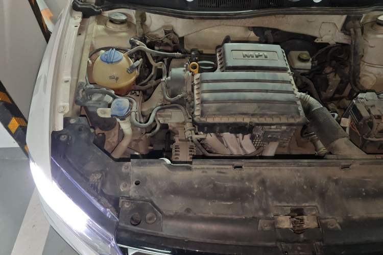 Used Volkswagen C-TREK 2018 1.5L Automatic Comfort Model Engine Bay Right