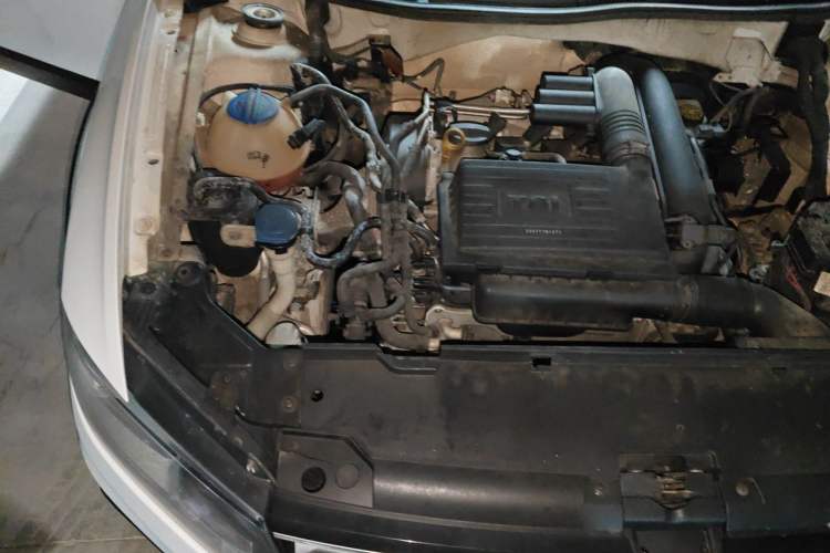 Used Volkswagen C-TREK 2018 230TSI DSG Comfort Model Engine Bay Right