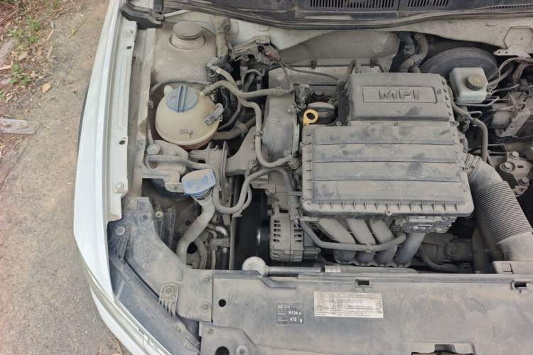 Used Volkswagen C-TREK 2018 1.5L Manual Comfort Model Engine Bay Right