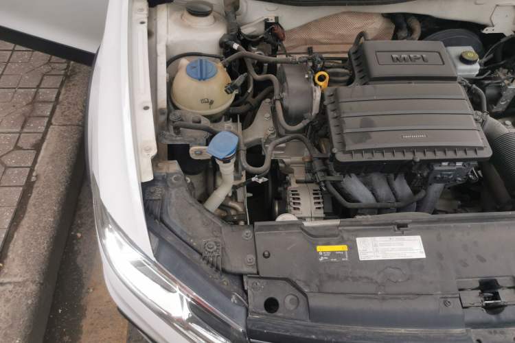 Used Volkswagen C-TREK 2018 1.5L Manual Comfort Model Engine Bay Right