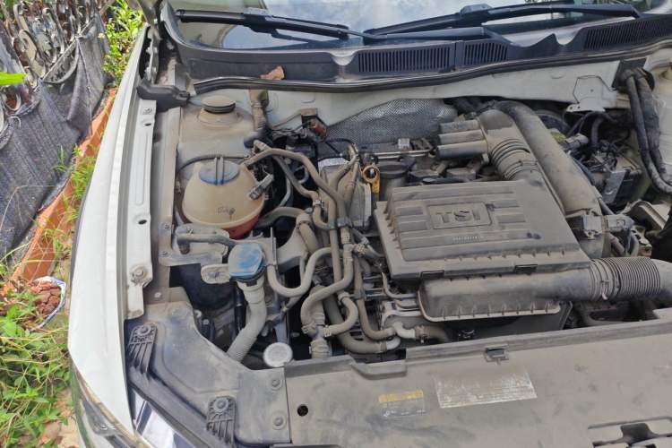 Used Volkswagen C-TREK 2018 230TSI DSG Comfort Model Engine Bay Right