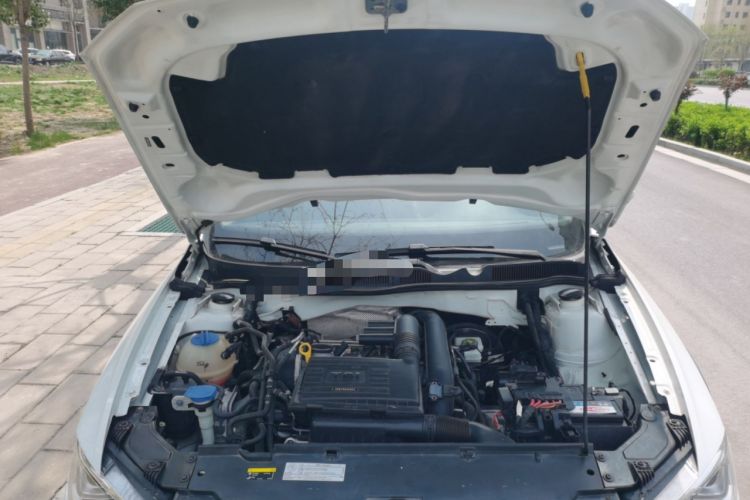 Used Volkswagen C-TREK 2018 230TSI DSG Luxury Version Engine Bay
