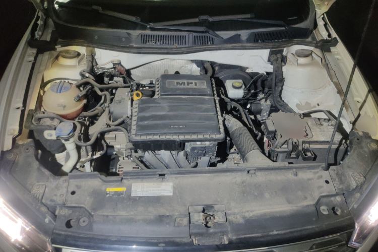 Used Volkswagen C-TREK 2018 1.5L Automatic Luxury Edition Engine Bay