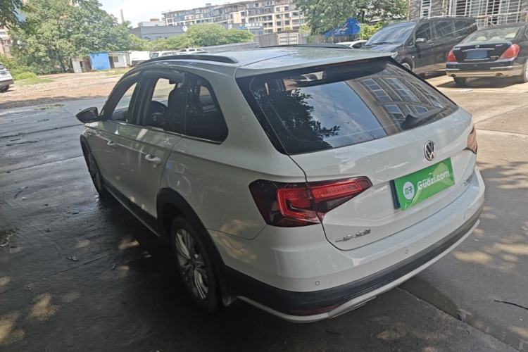 Used Volkswagen C-TREK 2018 230TSI DSG Comfort Model Exterior 2