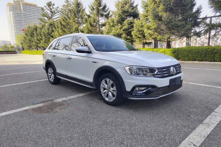 Used Volkswagen C-TREK 2018 1.5L Automatic Comfort Model Exterior 2