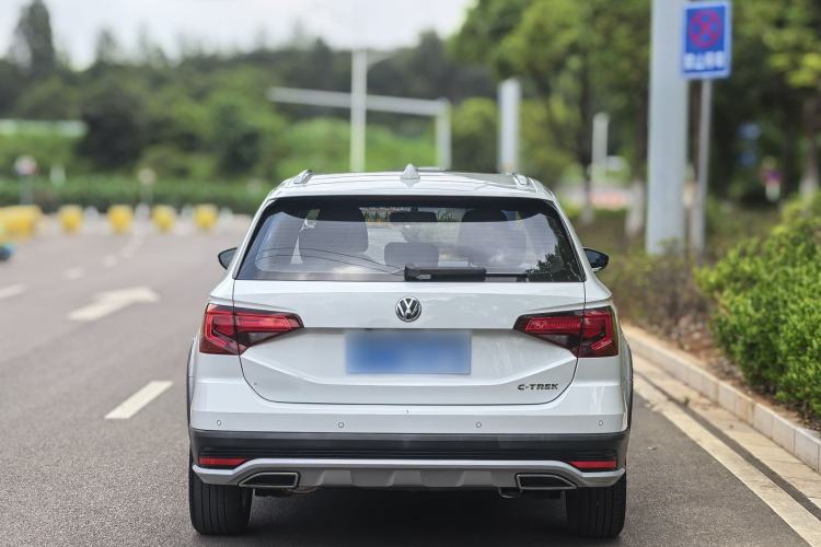 Used Volkswagen C-TREK 2018 1.5L Automatic Luxury Edition Exterior 2