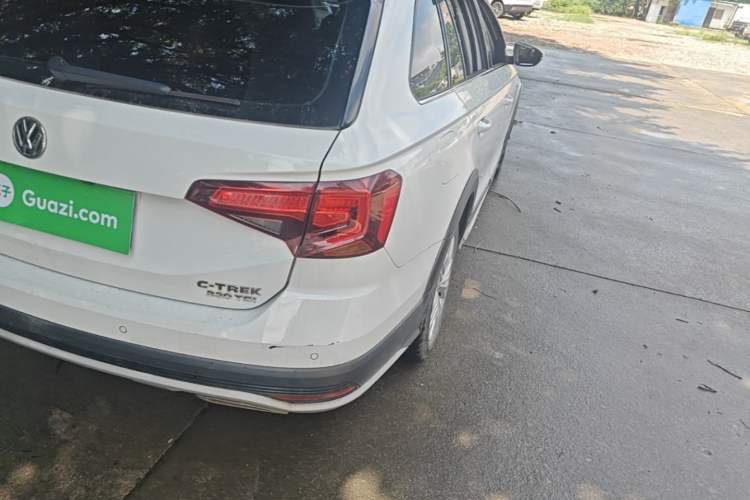 Used Volkswagen C-TREK 2018 230TSI DSG Comfort Model Exterior 3