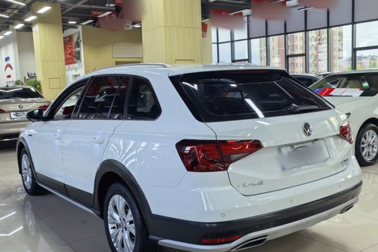 Used Volkswagen C-TREK 2018 230TSI DSG Comfort Model Exterior 3