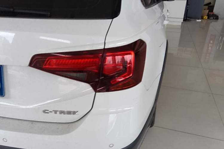 Used Volkswagen C-TREK 2018 1.5L Automatic Comfort Model Exterior 3