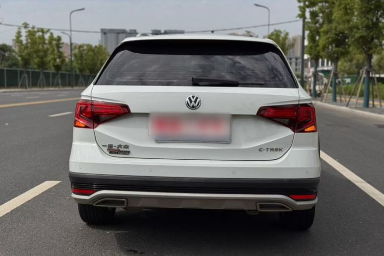 Used Volkswagen C-TREK 2018 1.5L Automatic Comfort Model Exterior 4