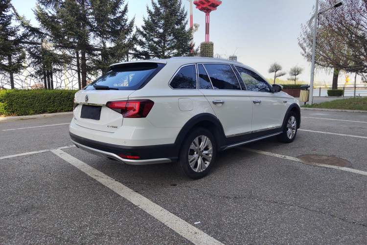 Used Volkswagen C-TREK 2018 1.5L Automatic Comfort Model Exterior 5
