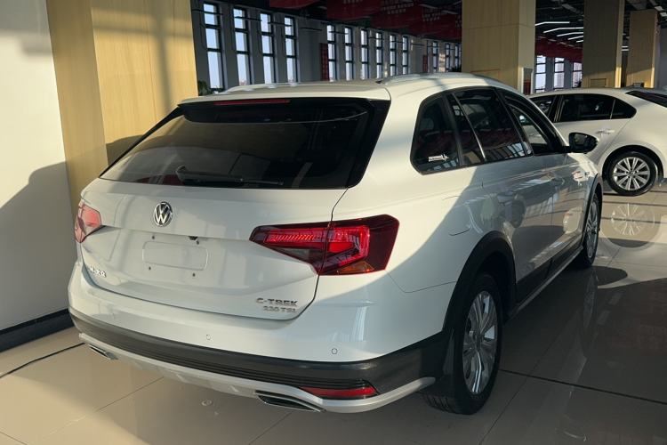 Used Volkswagen C-TREK 2018 230TSI DSG Comfort Model Exterior 5