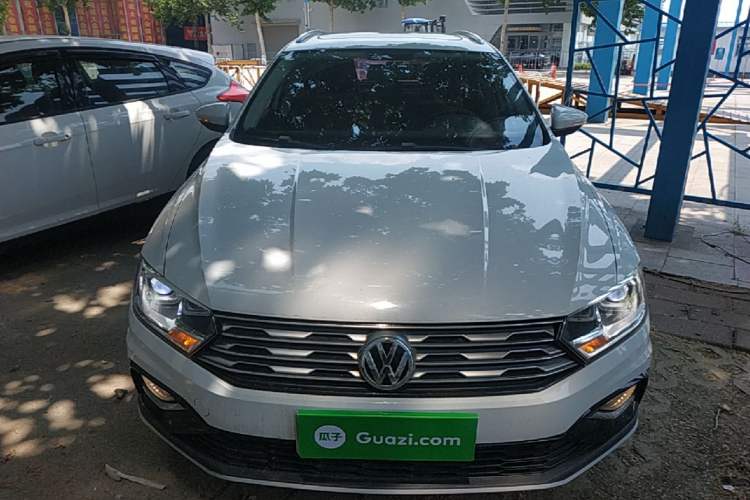 Used Volkswagen C-TREK 2018 1.5L Automatic Comfort Model Front